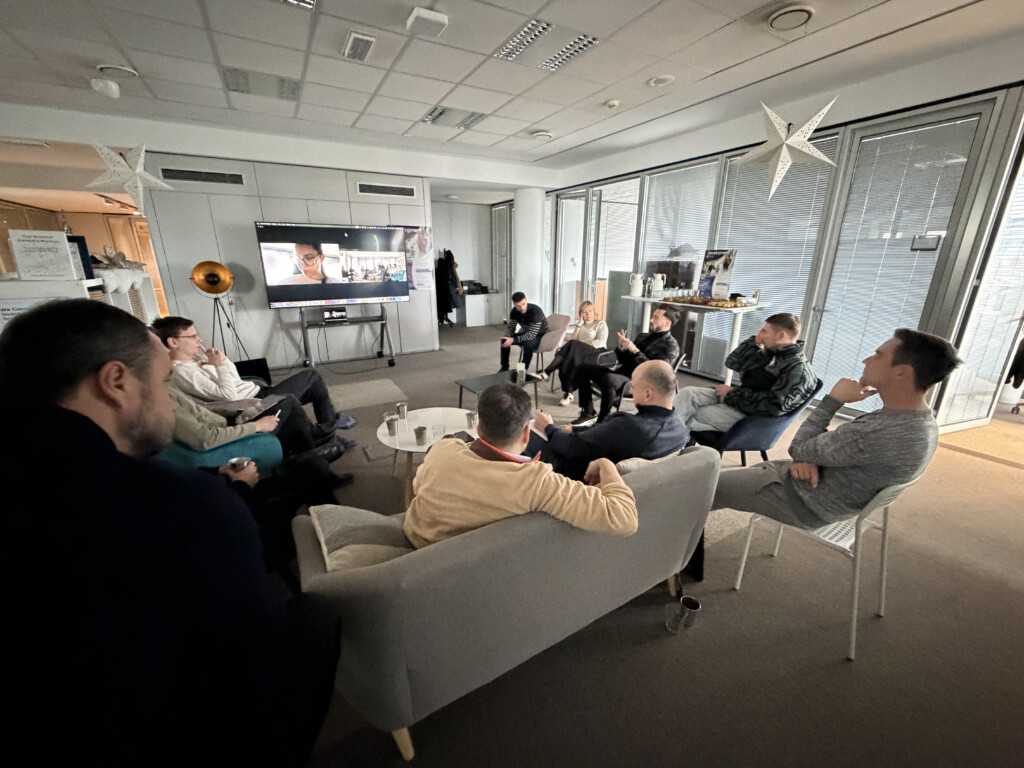 Udeleženci drugega pripravljalnega srečanja za odhod v UAE 2025/26 - sestanek