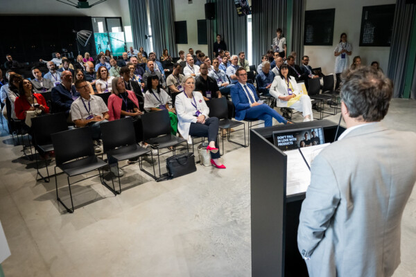 3. fotografija s konference